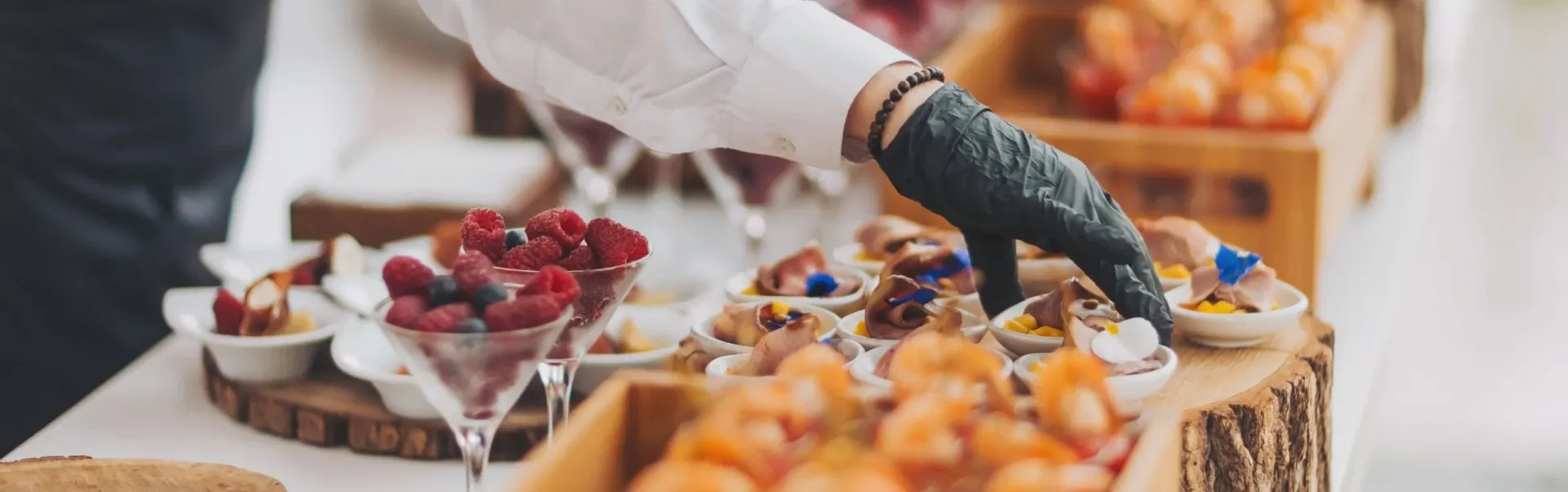 Traiteur &agrave; Fontenay-Tr&eacute;signy : Cabaret&nbsp;